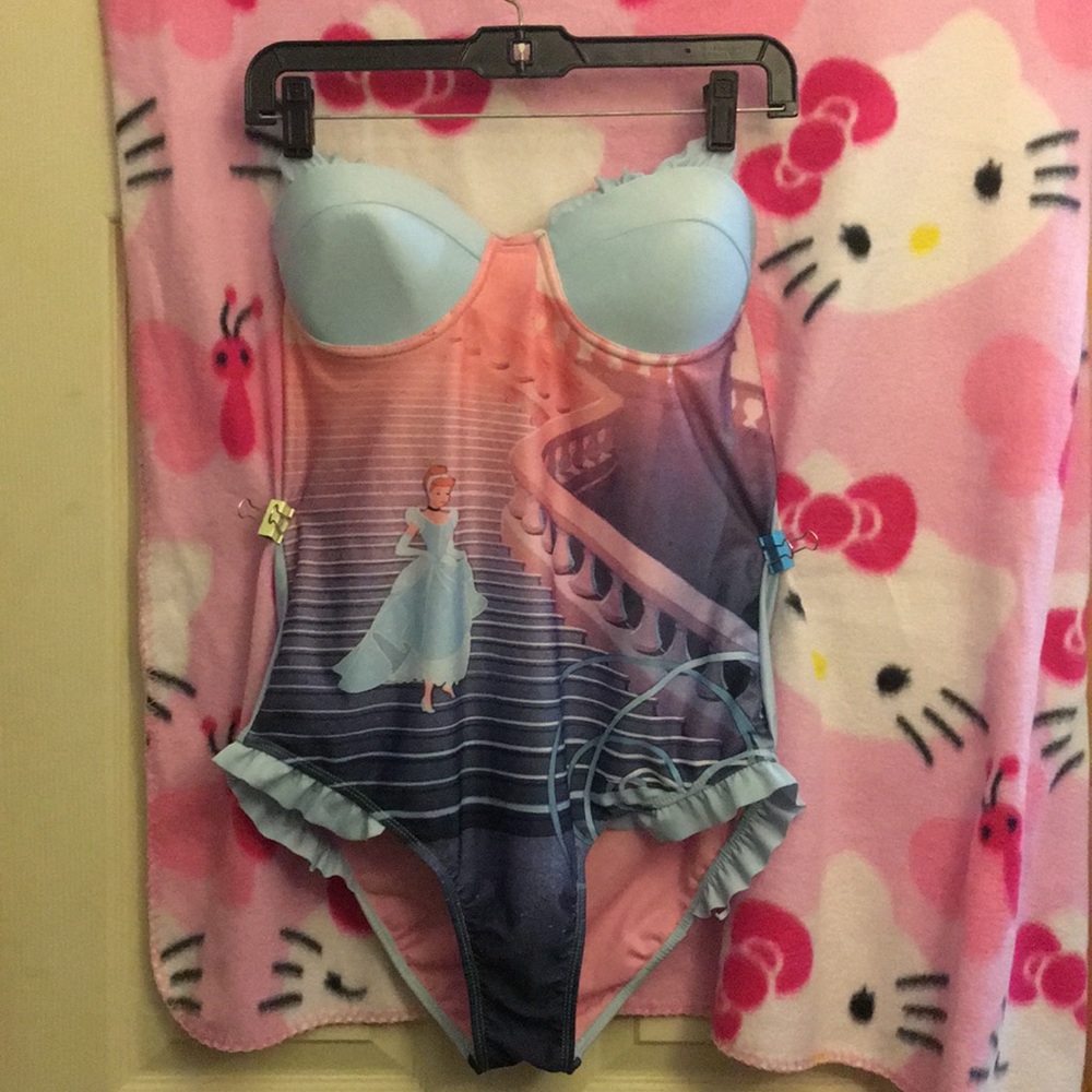 Disney Cinderella One Piece SwimSuit. L. NWOT.